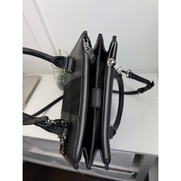 Beautiful NWTs Steve Madden Purse - Picture 7 of 13